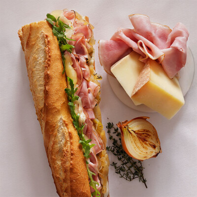 Onion Gratin with Ham and Gruyère